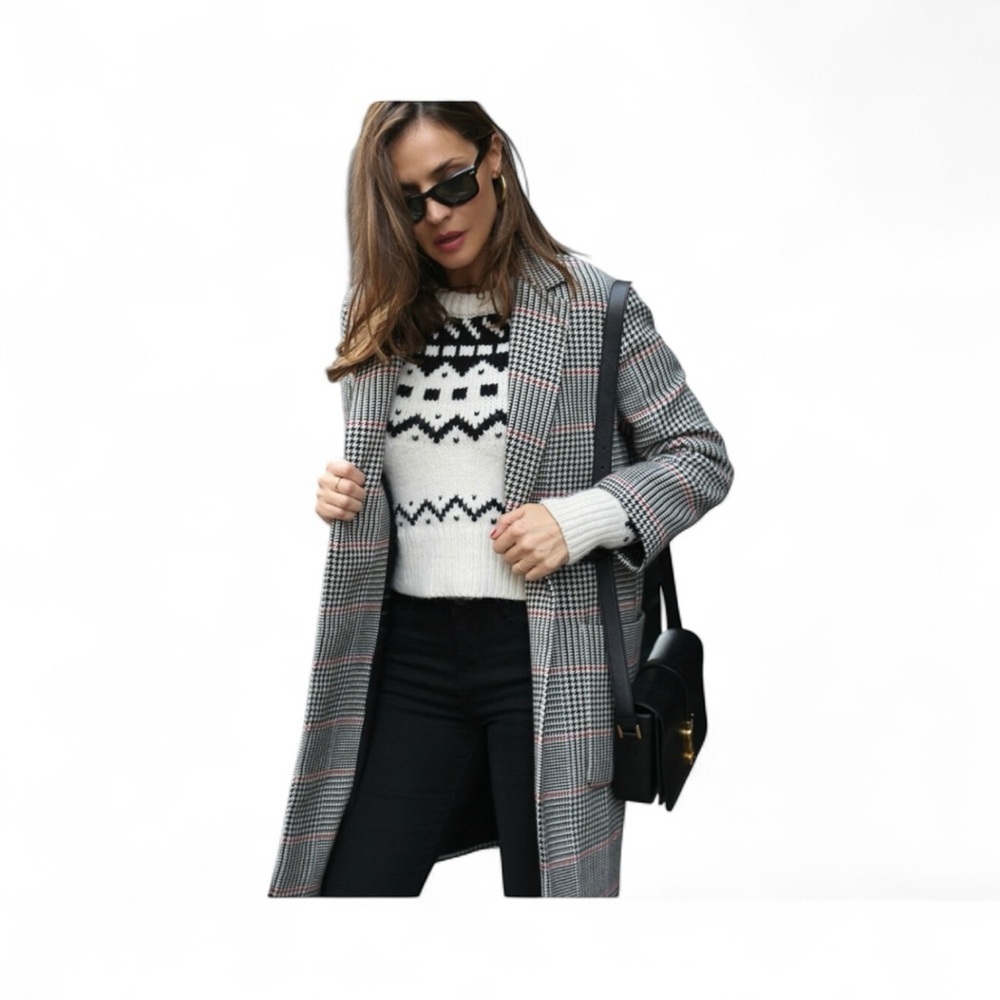 Zara Knit Black and Cream Jacquard Chunky Sweater Cropped - Picture 6 of 9